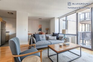 235 W 48th St in New York, NY - Building Photo