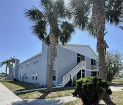 3821 59th Ave W in Bradenton, FL - Building Photo