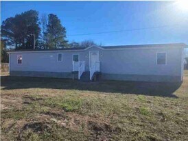 6488 Evans Wy in Eastville, VA - Building Photo