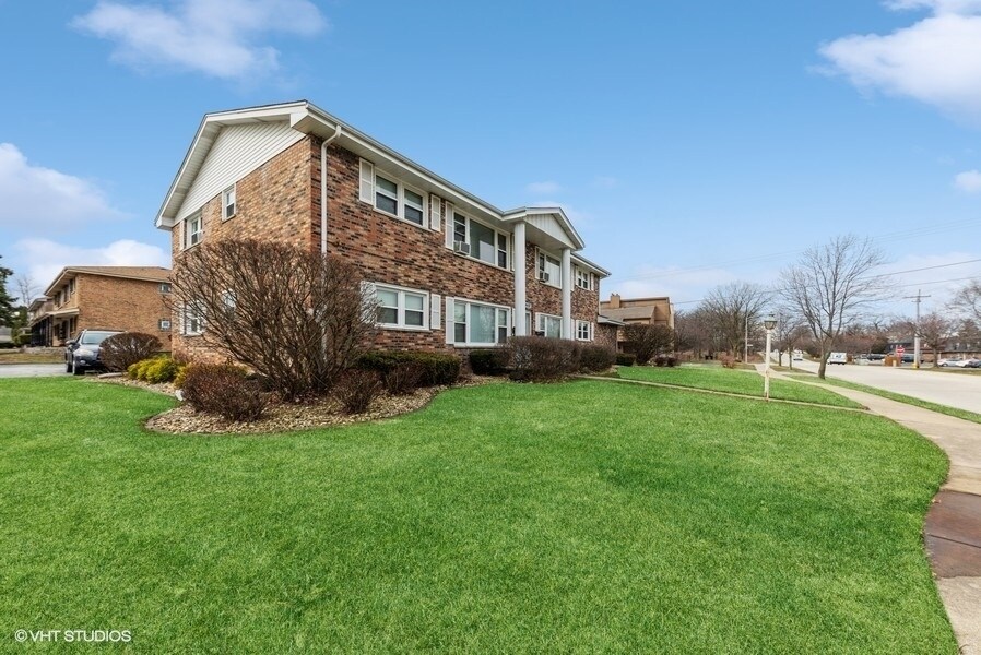 14450 Jefferson Ave in Orland Park, IL - Building Photo
