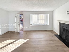 19517 E Purdue Pl in Aurora, CO - Foto de edificio - Building Photo