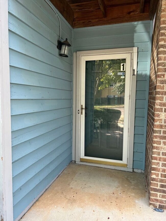 3218 Selwyn Farms Ln in Charlotte, NC - Building Photo - Building Photo