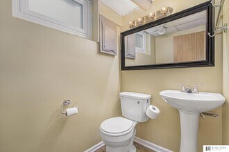 5820 Walnut St in Omaha, NE - Building Photo - Building Photo