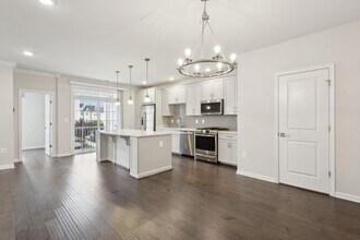 23235 Milltown Knoll Square in Ashburn, VA - Building Photo - Building Photo