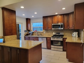 716 Valley Crest Dr in Oceanside, CA - Building Photo - Building Photo