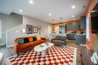 601 E Miller Dr in Bloomington, IN - Building Photo - Building Photo