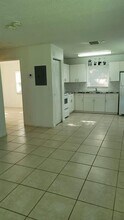 2223 Taylor St in Hollywood, FL - Building Photo - Building Photo