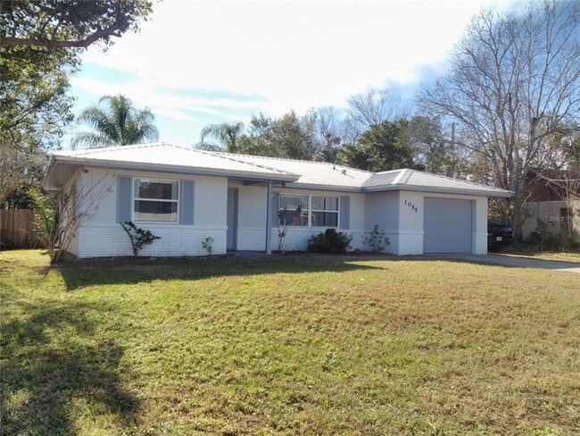 1055 S Cooper Dr in Deltona, FL - Building Photo - Building Photo