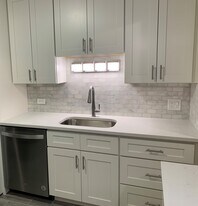 442 Thornhill Ln, Unit C2 in Wheeling, IL - Building Photo