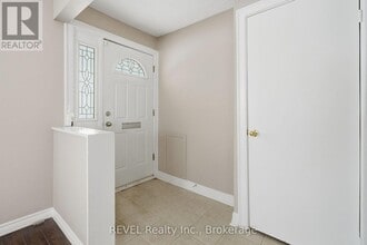 1098 Beaverdams Rd in Thorold, ON - Building Photo - Building Photo