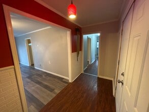 5770 Metropolis Lake Rd in West Paducah, KY - Building Photo - Building Photo