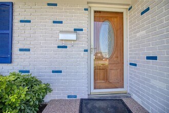 1837 Princeton Dr in Clearwater, FL - Building Photo - Building Photo