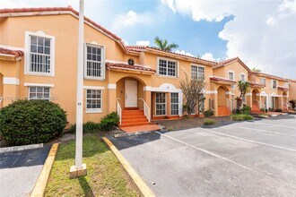 14260 SW 57th Ln in Miami, FL - Foto de edificio - Building Photo