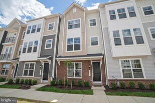 2513 Gatwick Ln in Frederick, MD - Building Photo