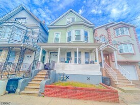 411 Fulton St in Elizabeth, NJ - Building Photo