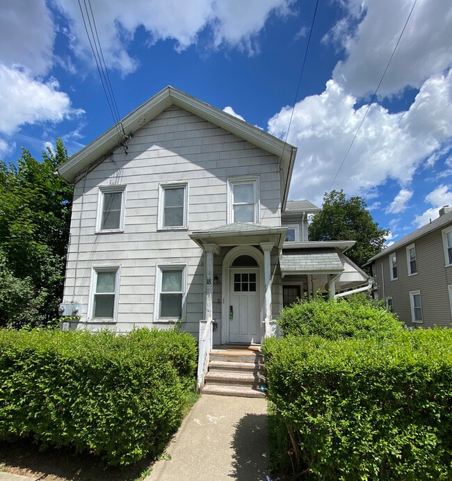 18 Seminary Ave, Unit House