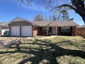 10904 N Linn Ave in Oklahoma City, OK - Building Photo