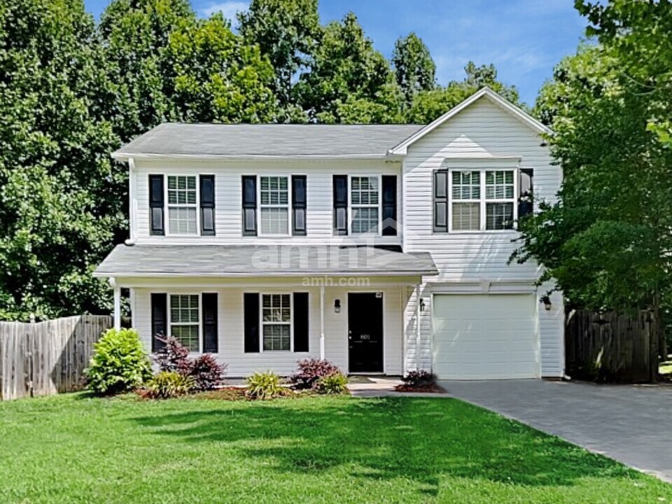 801 Winterside Ln in Winston-Salem, NC - Building Photo