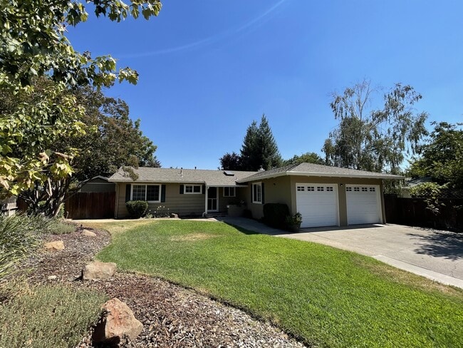 property at 4 Verbena Ln