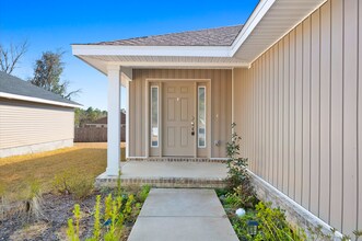 515 Ketch Crk Dr in Cantonment, FL - Building Photo - Building Photo