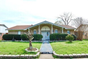 3310 O Henry Dr in Garland, TX - Building Photo