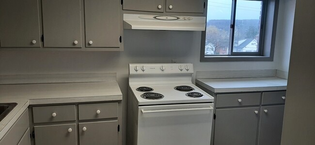 806 Allegheny St, Unit #2 in Hollidaysburg, PA - Building Photo - Building Photo
