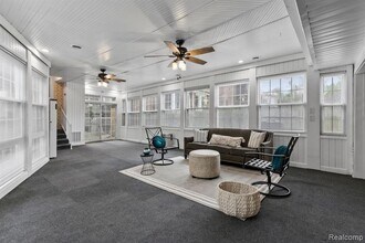 18030 Santa Barbara Dr in Detroit, MI - Building Photo - Building Photo