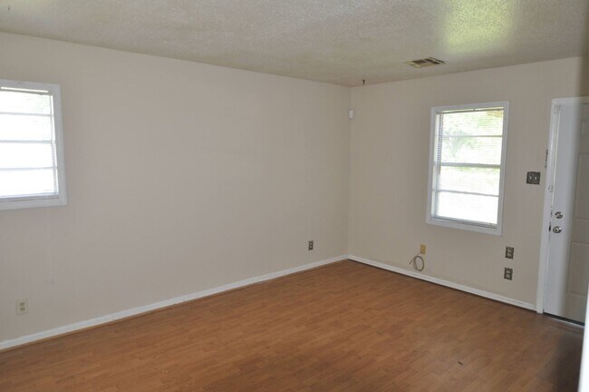 12 Pine St in Montgomery, AL - Building Photo - Building Photo
