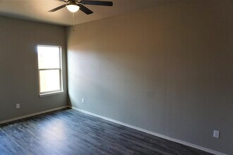 704 Hillshire Ave in Wolfforth, TX - Building Photo - Building Photo