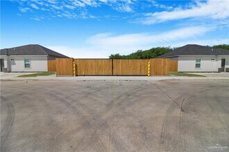 19 Inspiration Rd in Alton, TX - Building Photo - Building Photo