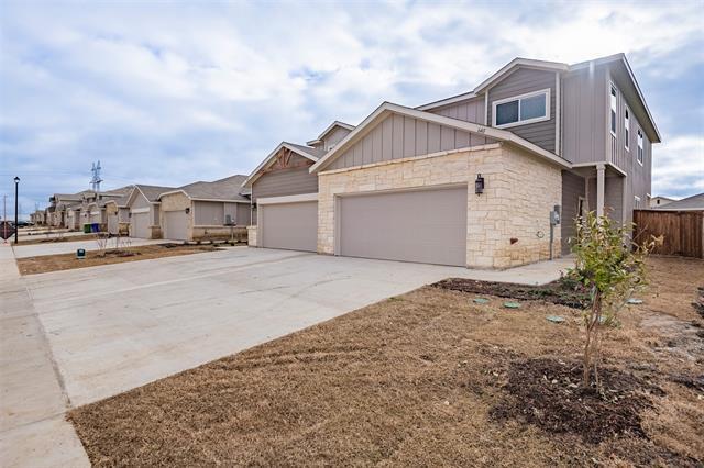 640 Wheatfield Dr in Venus, TX - Building Photo - Building Photo