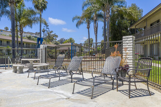 Stoneybrook Apartments in Oceanside, CA - Foto de edificio - Other