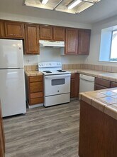 230 Catalina Way in Vallejo, CA - Building Photo - Building Photo