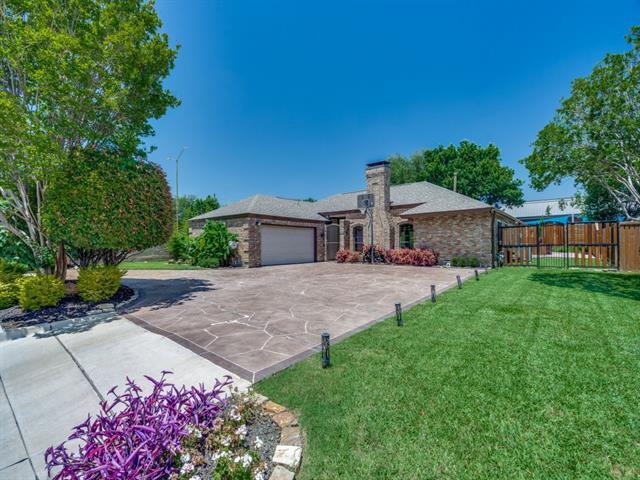 18636 Crownover Ct in Dallas, TX - Building Photo