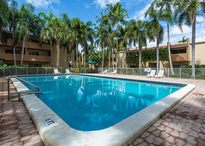 The Groves at Sunset Apartments