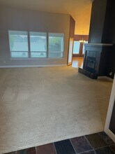 150 Skyhawk Dr in Eagle Point, OR - Building Photo - Building Photo