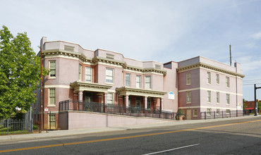 Minvilla Manor Apartments in Knoxville, TN - Building Photo - Building Photo