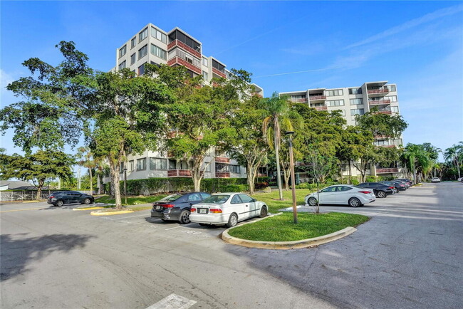 4222 Inverrary Blvd, Unit 4709 in Lauderhill, FL - Building Photo - Building Photo