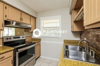 506 Ewing Ln in DeLand, FL - Building Photo - Building Photo
