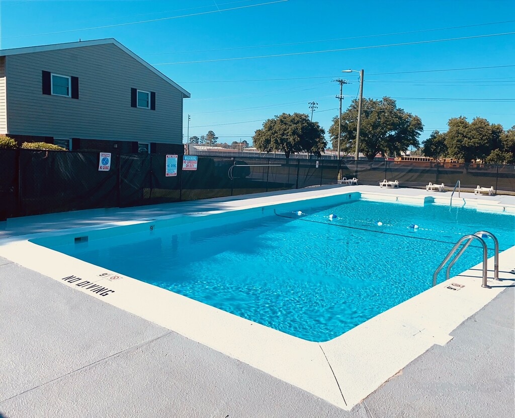 Cardinal Village Apartments Jacksonville, NC Apartments