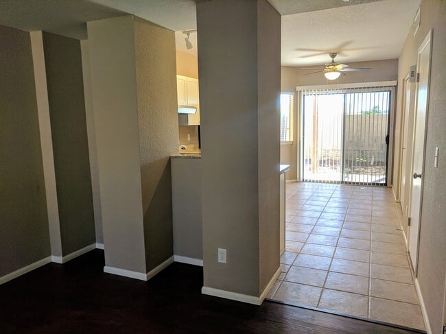 4608 W Maryland Ave, Unit 1126 in Glendale, AZ - Foto de edificio - Building Photo