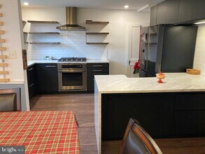 14 W Summerfield Ave in Collingswood, NJ - Building Photo - Building Photo