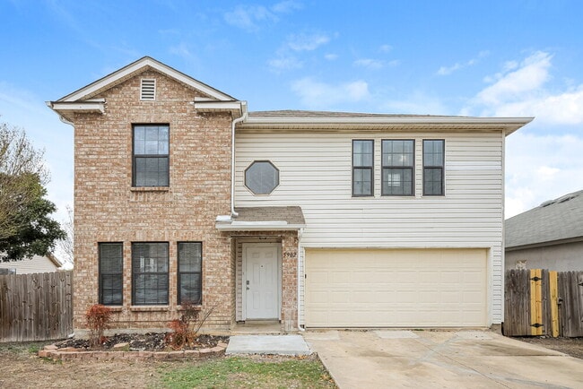 property at 5902 Encanto Point Dr