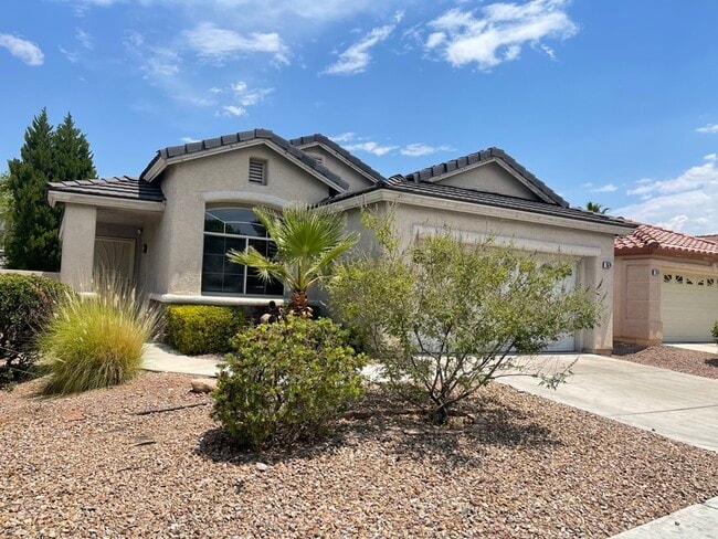 1524 Stonefield St in Las Vegas, NV - Foto de edificio - Building Photo