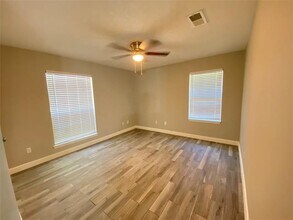 1202 N O'Connor Rd in Irving, TX - Building Photo - Building Photo