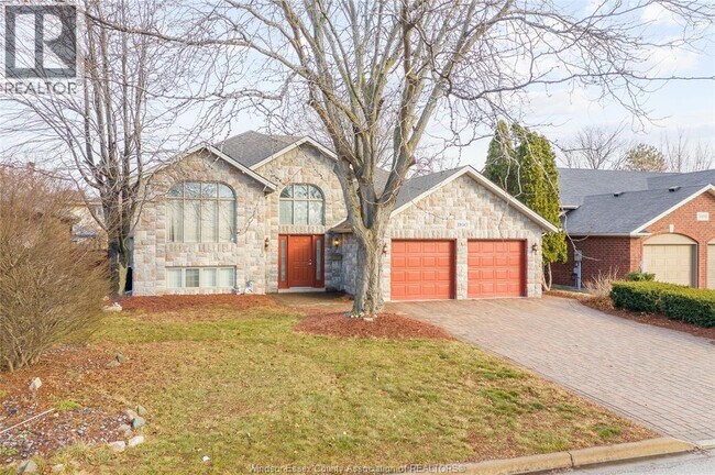 3890 Northway Ave in Windsor, ON - Building Photo - Building Photo