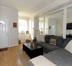 1012 7th St SE in Washington, DC - Building Photo - Building Photo