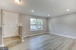 4719 Springmaid Ln in Oxon Hill, MD - Building Photo