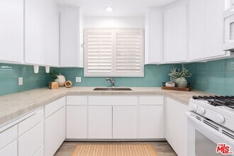28 S 5th Pl in Long Beach, CA - Building Photo - Building Photo