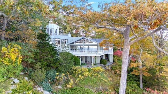 property at 23 Ocean St